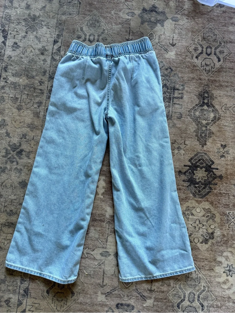 Old Navy Light Blue Wide-Leg Pull-On Jeans for Kids Size 8